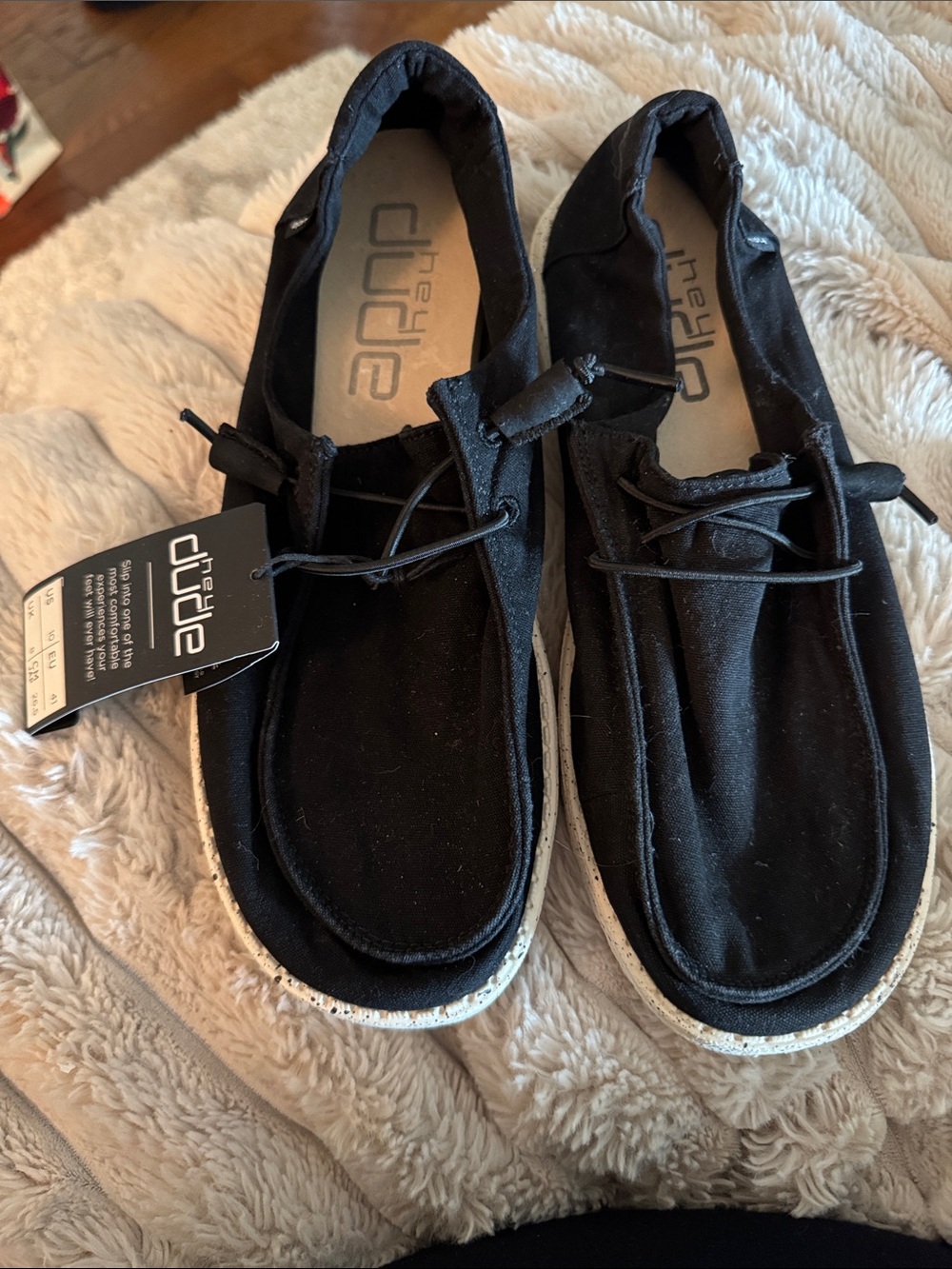 NWT Hey Dude Women’s Black/Cream Spackle Bottom Slip-On Casual Sneakers size 10